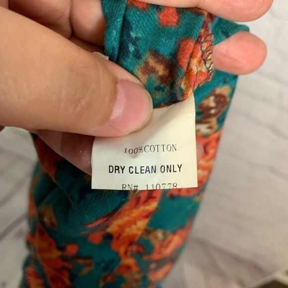 Hazel / floral / tank top / size small - Picture 5 of 6